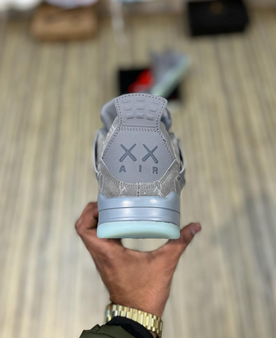 Air Jordan Retro 4 Kaws x Radium Sole - Shoe Boxs