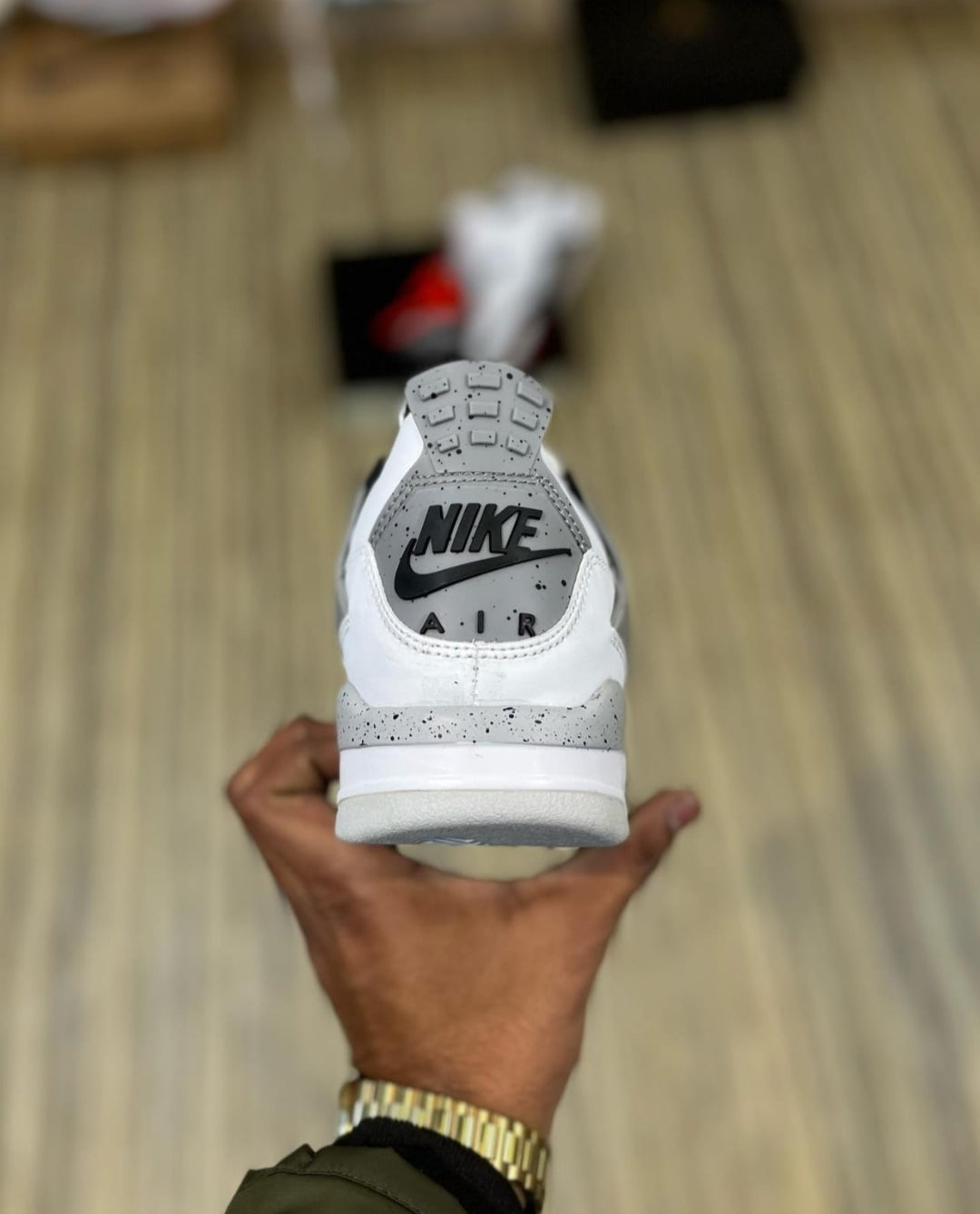 Air Jordan Retro 4 White Oreo - Shoe Boxs