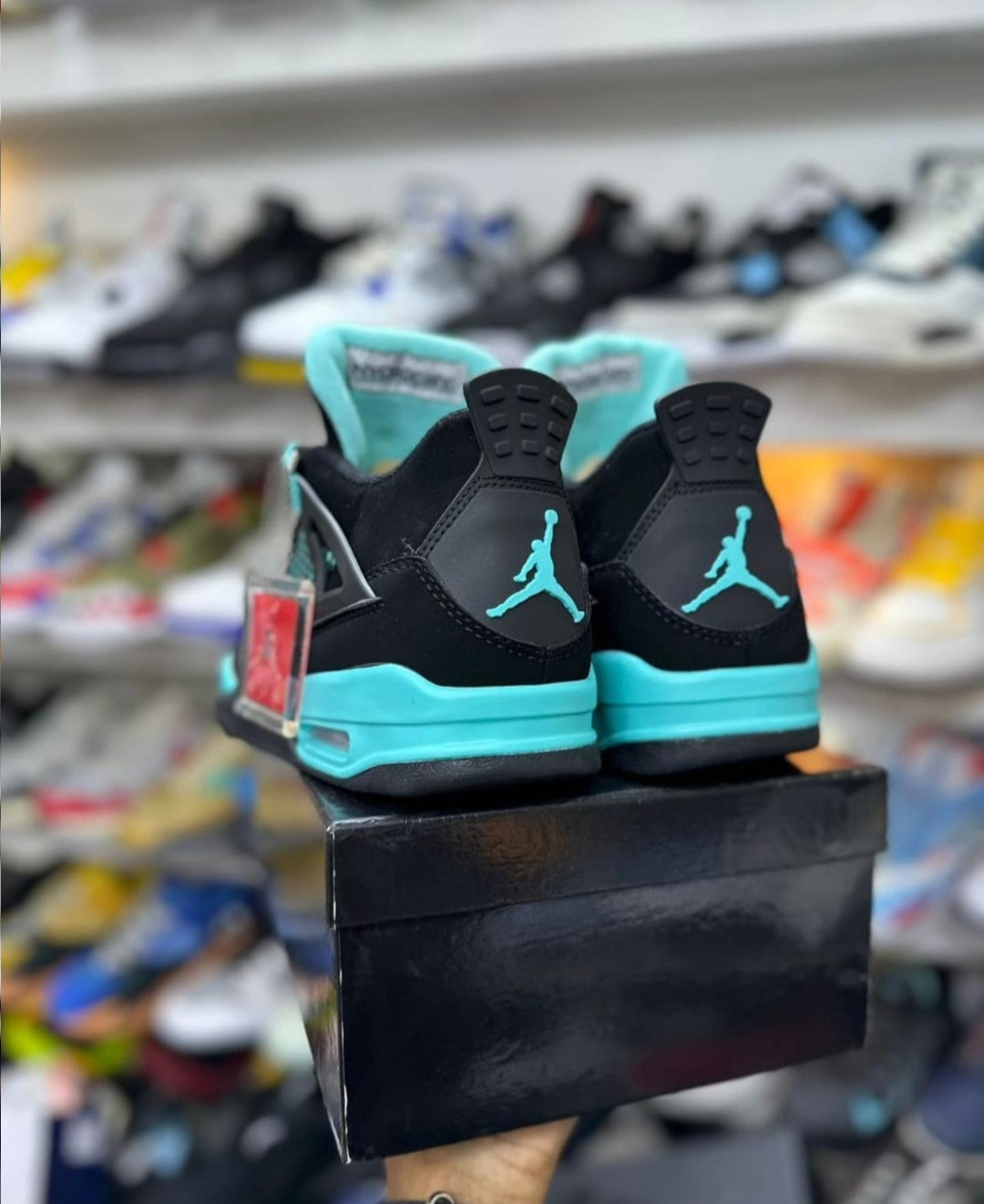 Jordan Retro 4 Tiffany - Shoe Boxs