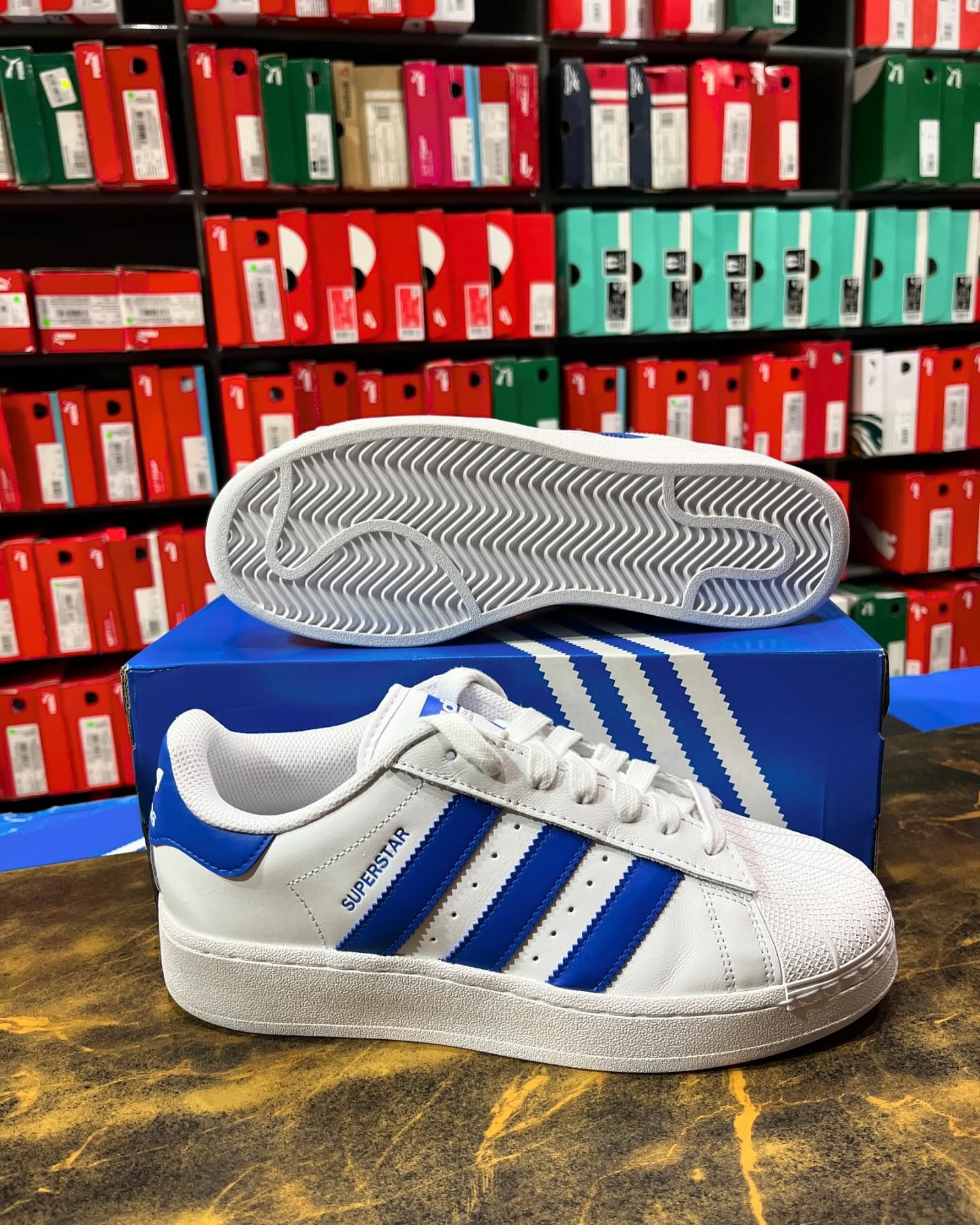 Adidas Superstar XLG - Shoe Boxs