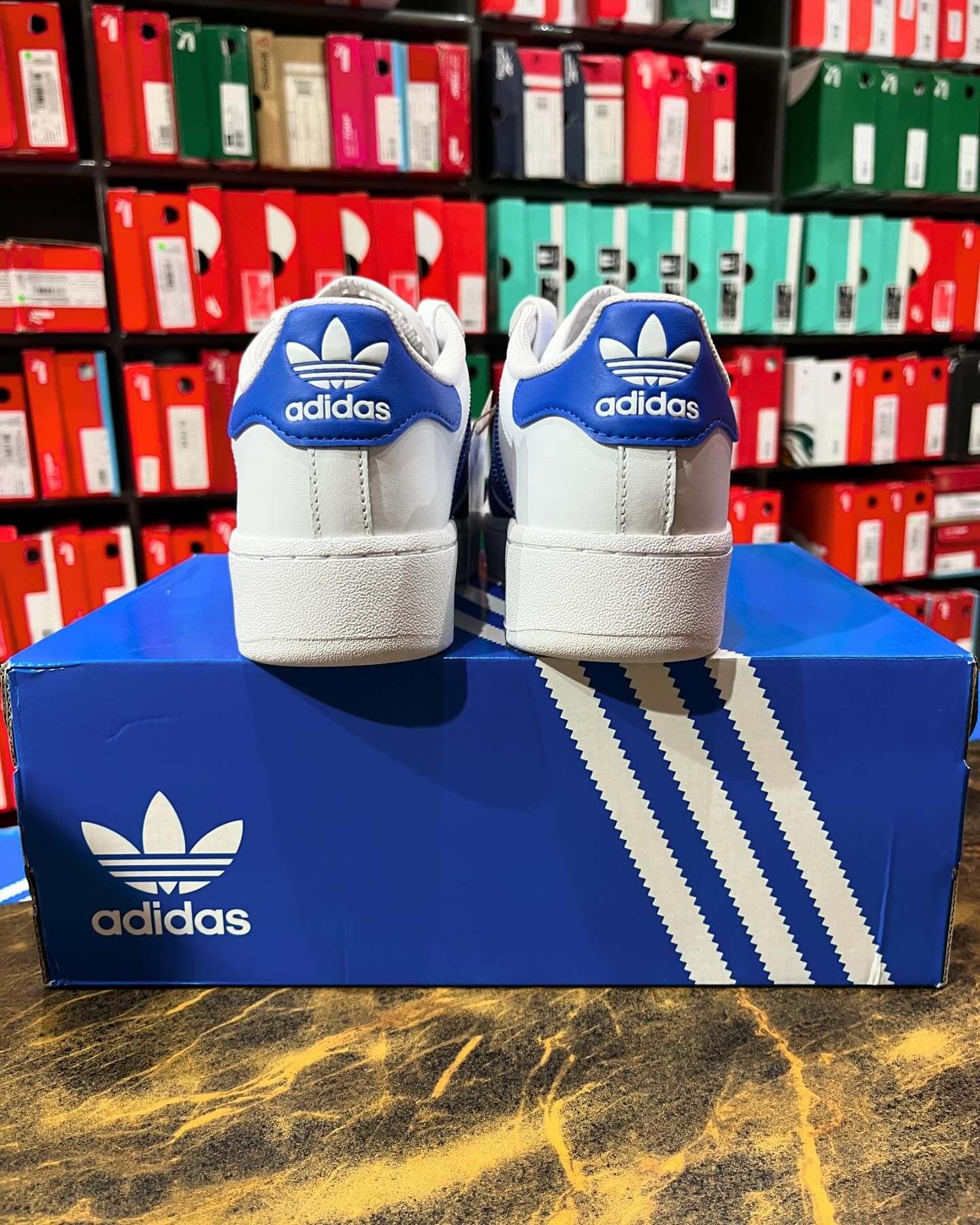 Adidas Superstar XLG - Shoe Boxs