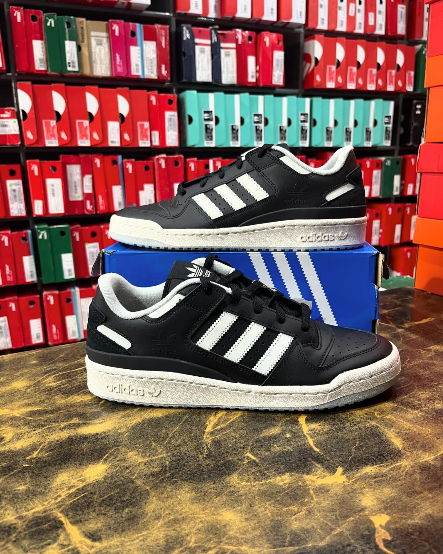 Adidas Forum Low Black - Shoe Boxs