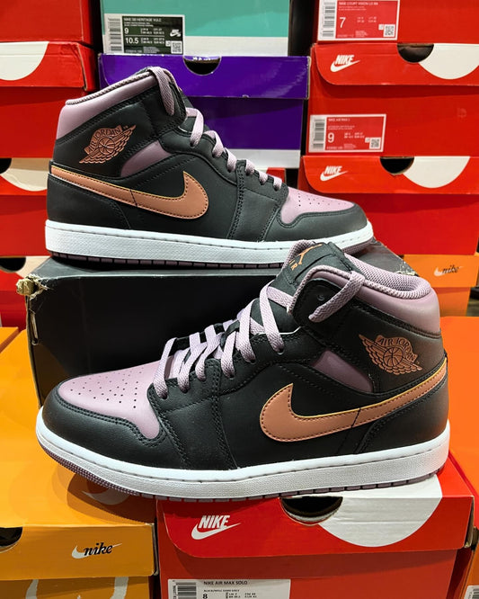 Nike Air Jorden 1 MID - Shoe Boxs