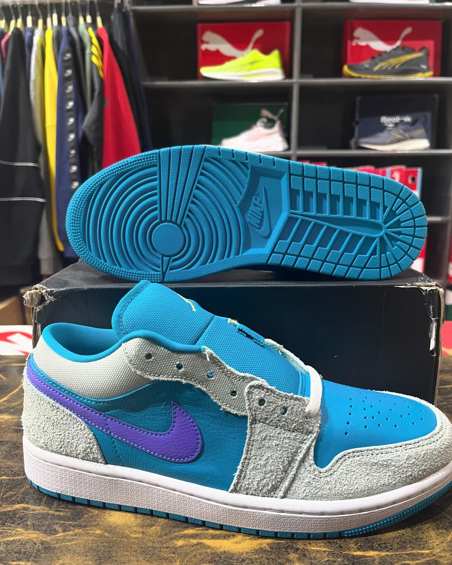 Nike Air Jordan 1 Low SE - Shoe Boxs