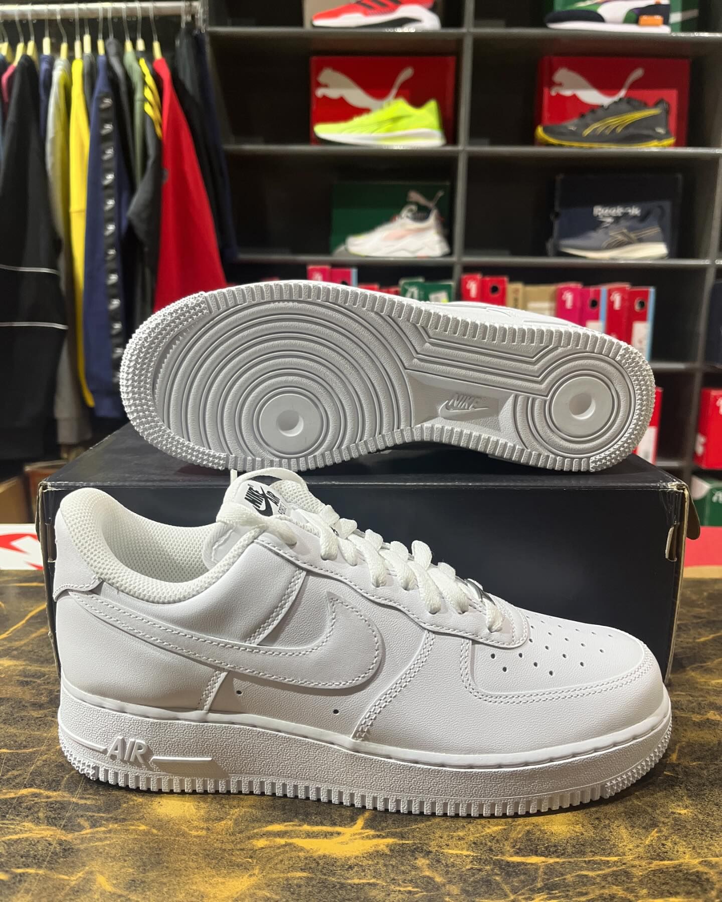 Nike Airforce 1 '07 FLYEASE White - Shoe Boxs