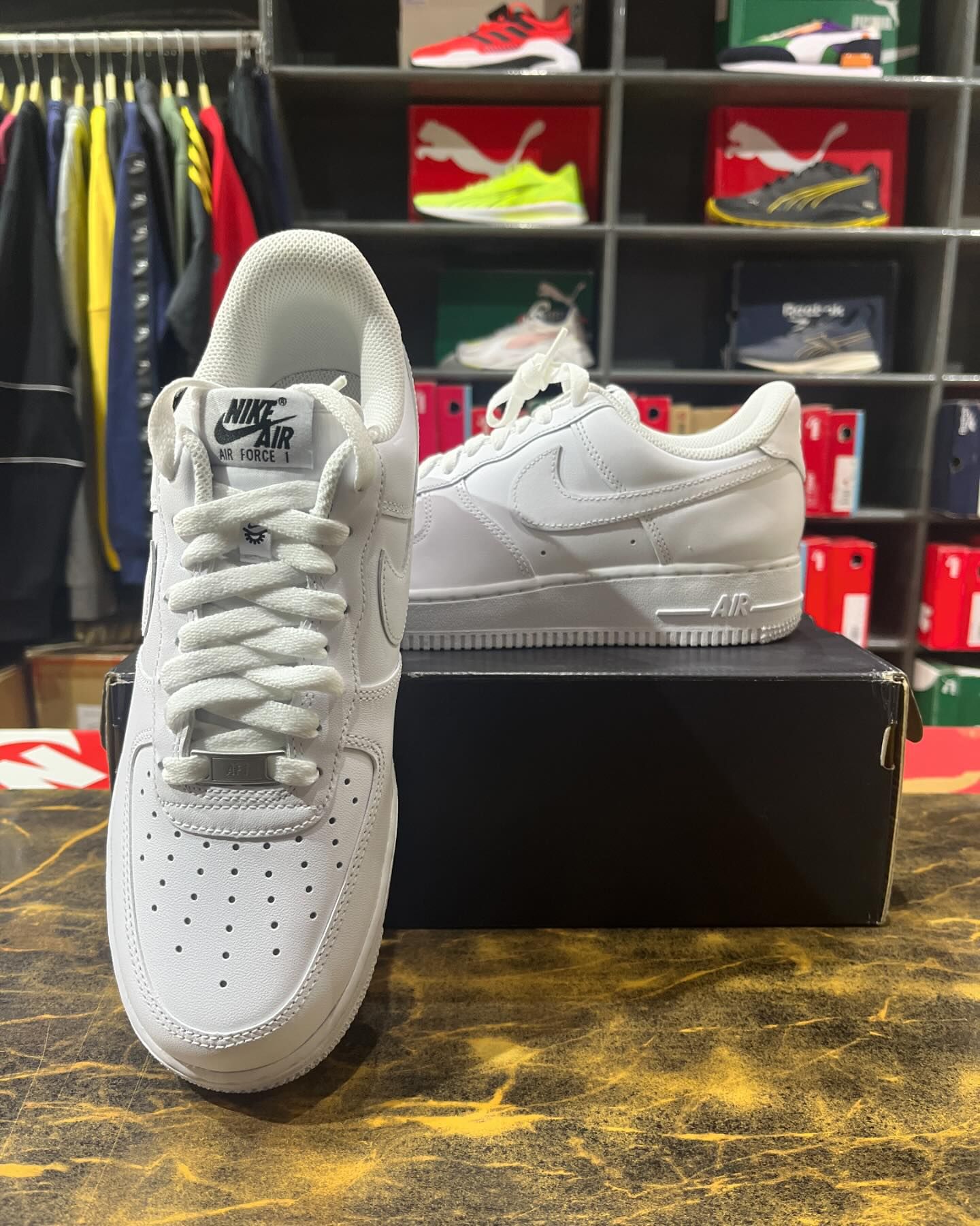 Nike Airforce 1 '07 FLYEASE White - Shoe Boxs