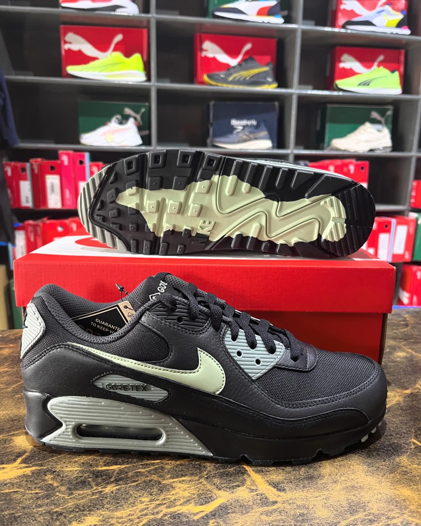 Nike Airmax 90GTX Black - Shoe Boxs