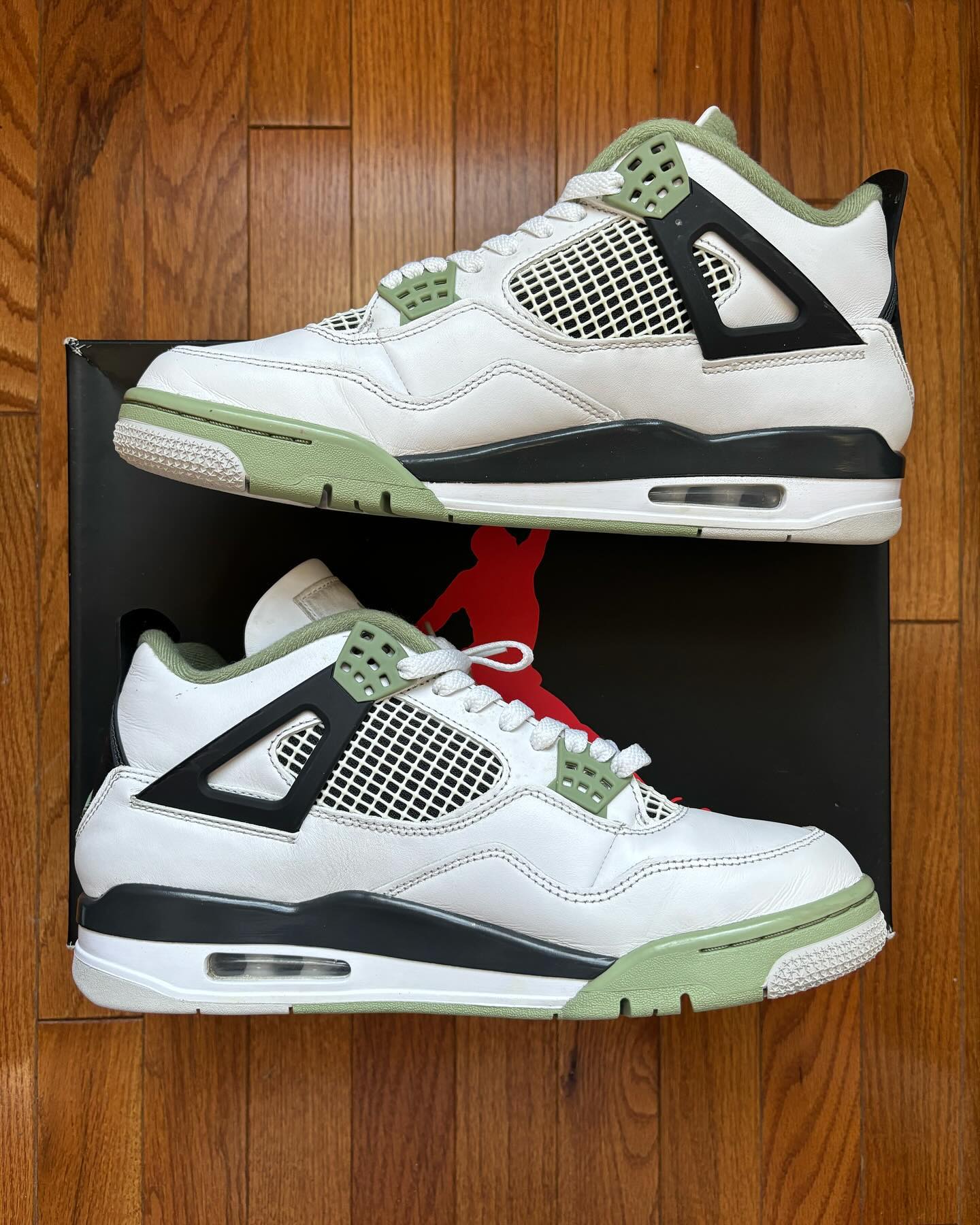 Jordan 4 Retro Seafoam - Shoe Boxs