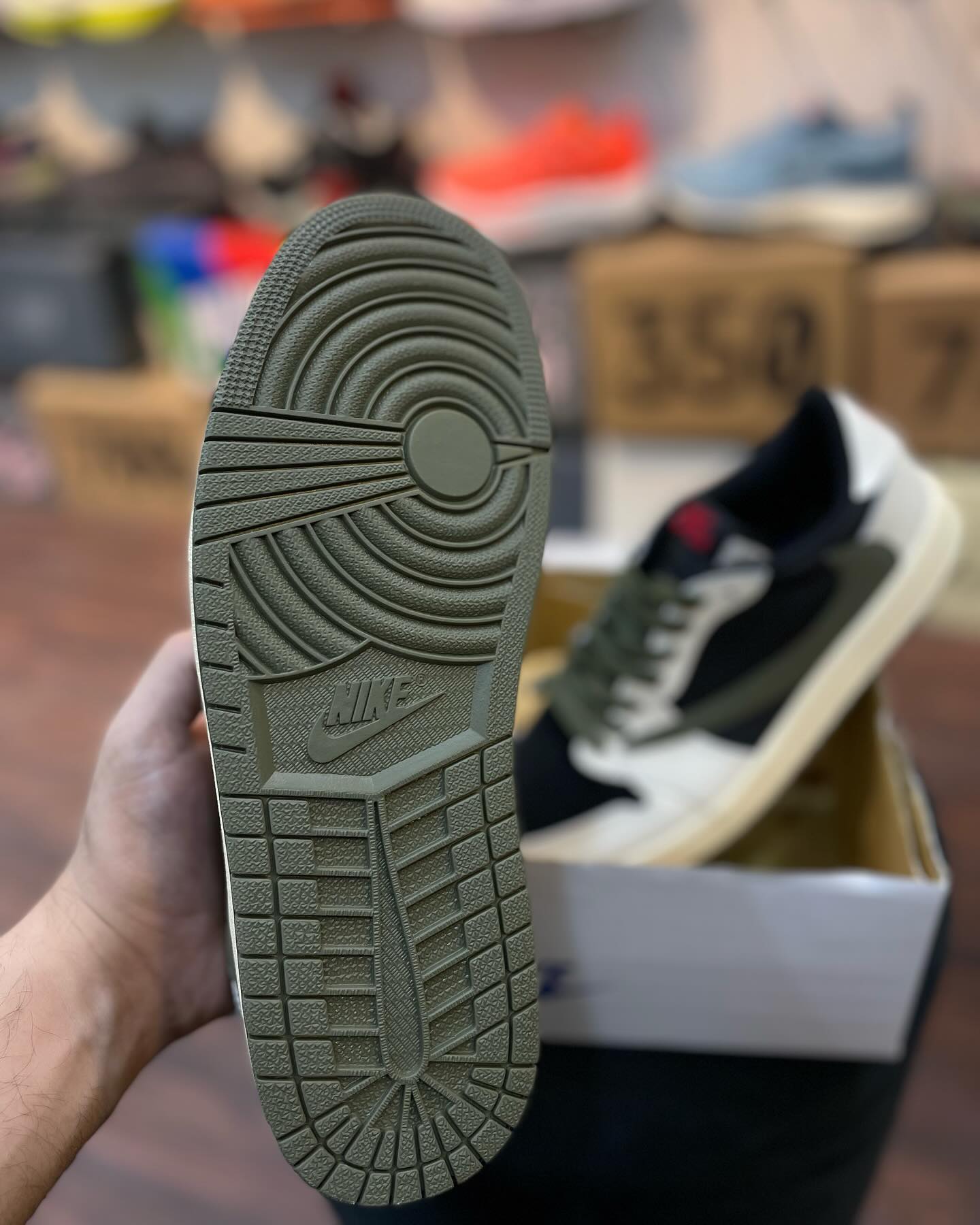 Nike Low Travis Scott - Shoe Boxs