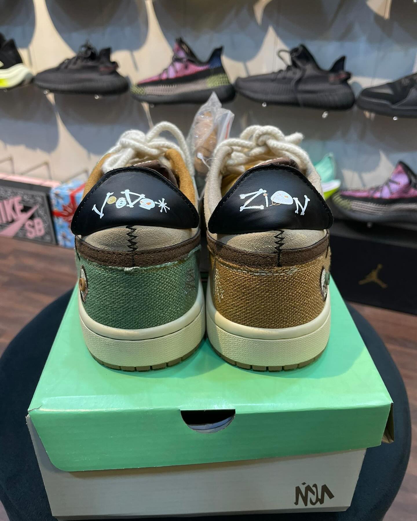 Nike Air 1 Low OG Zion - Shoe Boxs